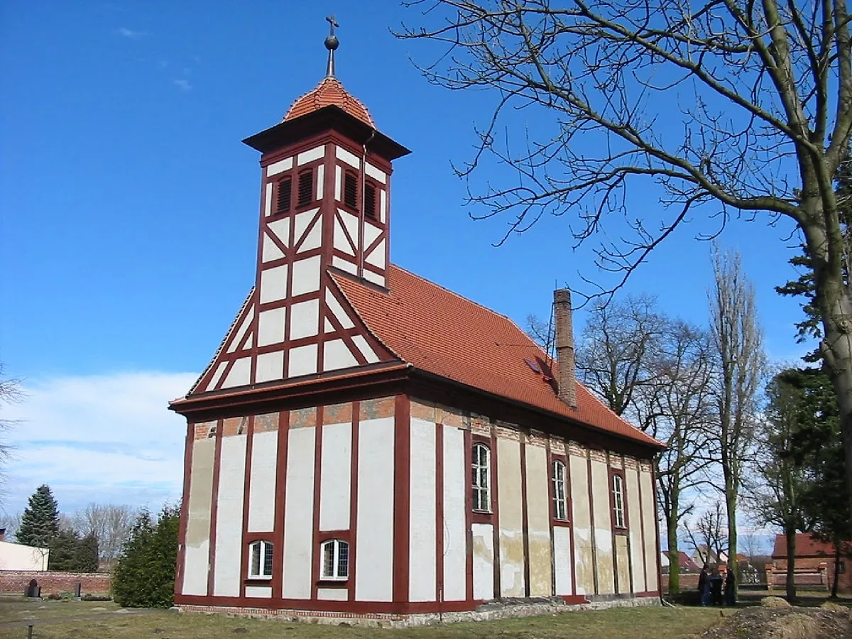 Die Kirche in Nedlitz, Außenansicht.
